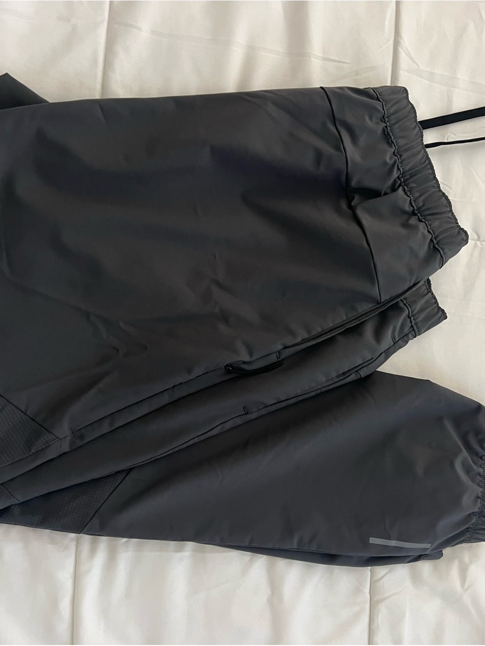 GAP Men's Black Athletic Jogger Pants